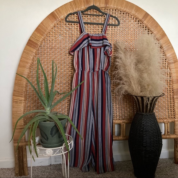 Vertical stripe statement cropped length jumpsuit - Picture 2 of 7